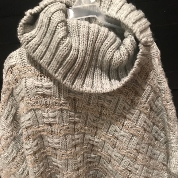 Gap kids poncho - Picture 2 of 3